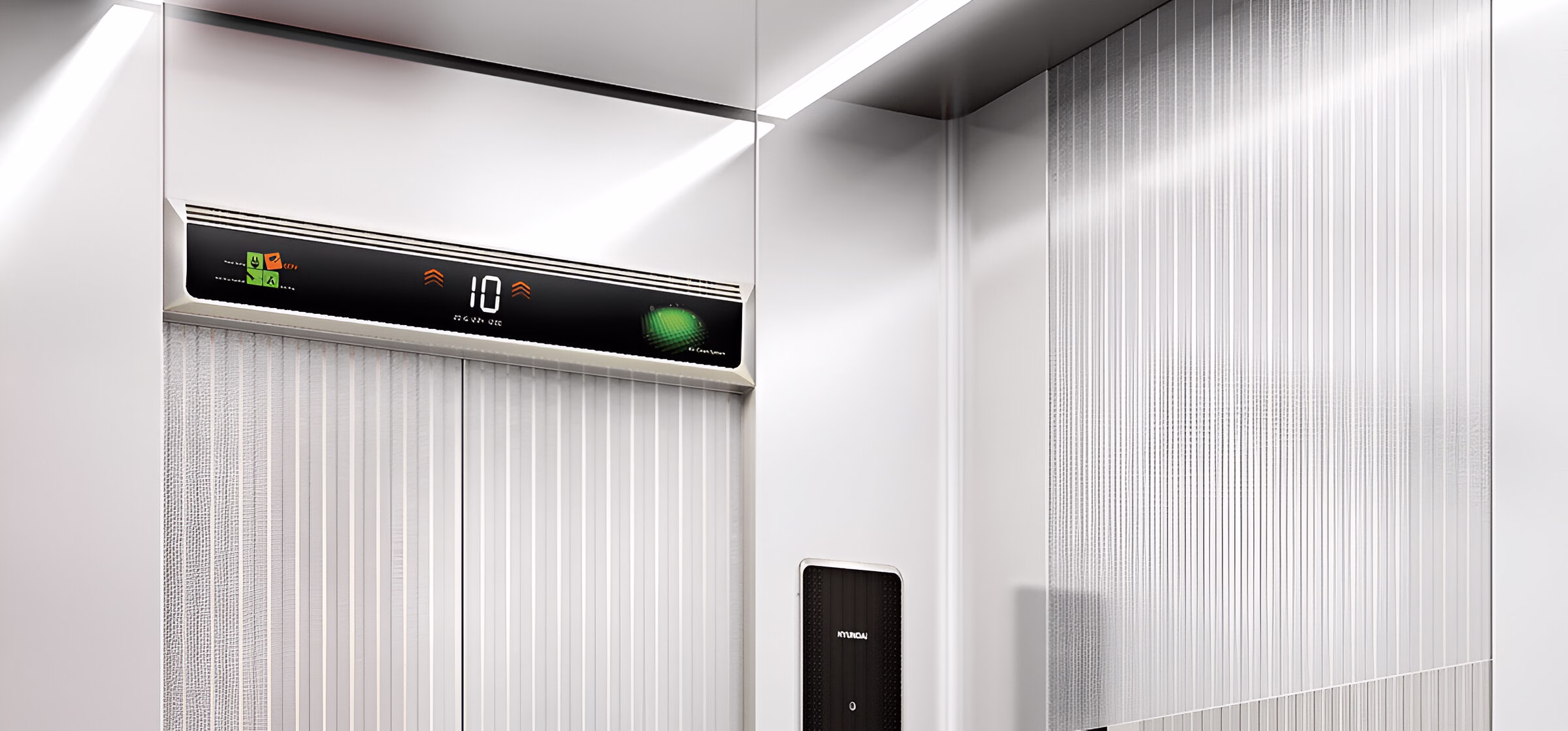 Інтер'єр ліфта зі стінами та дверима, оздобленими вертикальними сріблястими смугами, чорним дисплеєм над дверима, що показує цифру '10' та стрілки вгору й вниз, а також зелене світло та чорну панель керування праворуч.